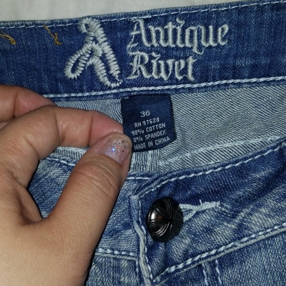 Antique Rivet Jeans - Picture 4 of 5